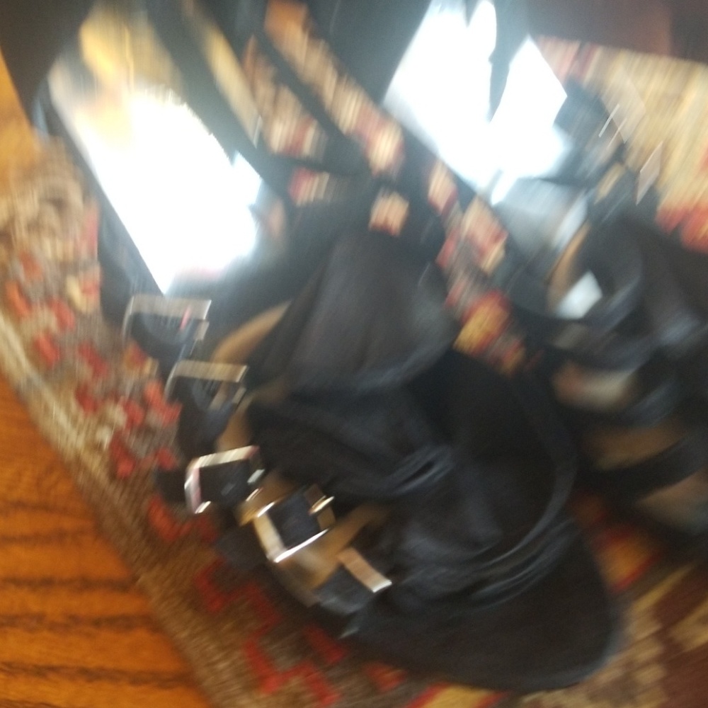 Shoes - Picture 3 of 5